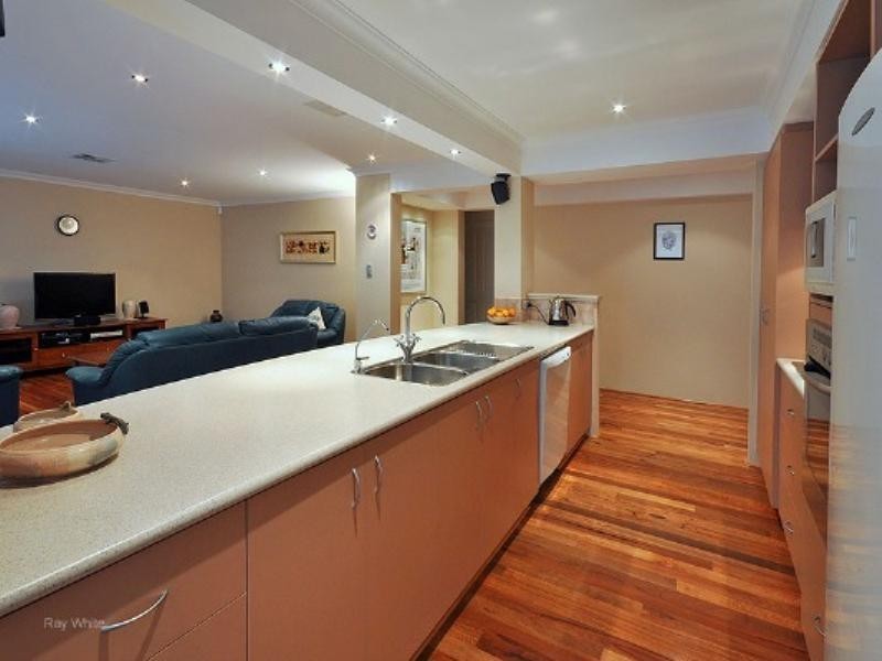 20 Pyrton Street, Aveley WA 6069