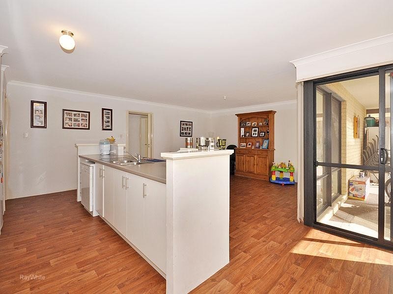 43 Mona Vale Loop, Ellenbrook WA 6069