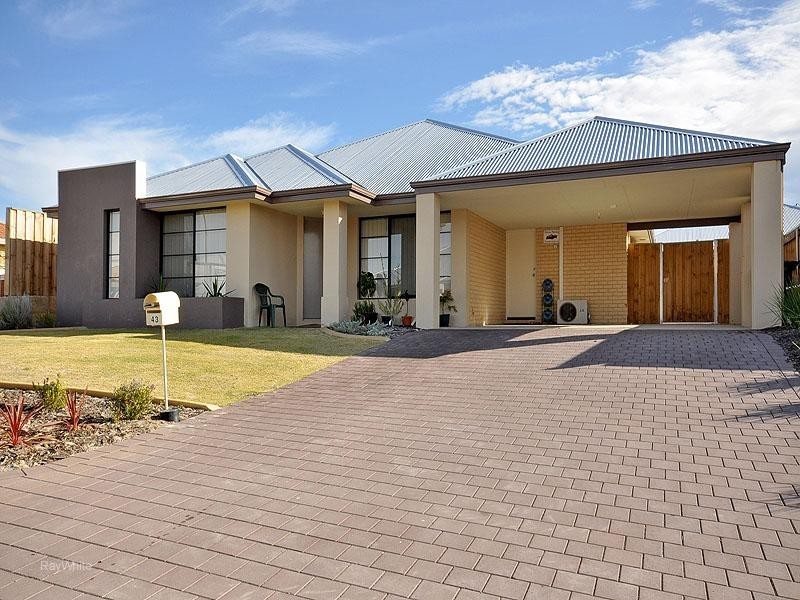 43 Mona Vale Loop, Ellenbrook WA 6069