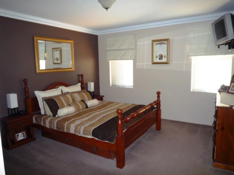 2 Baudin Way, Ellenbrook WA 6069