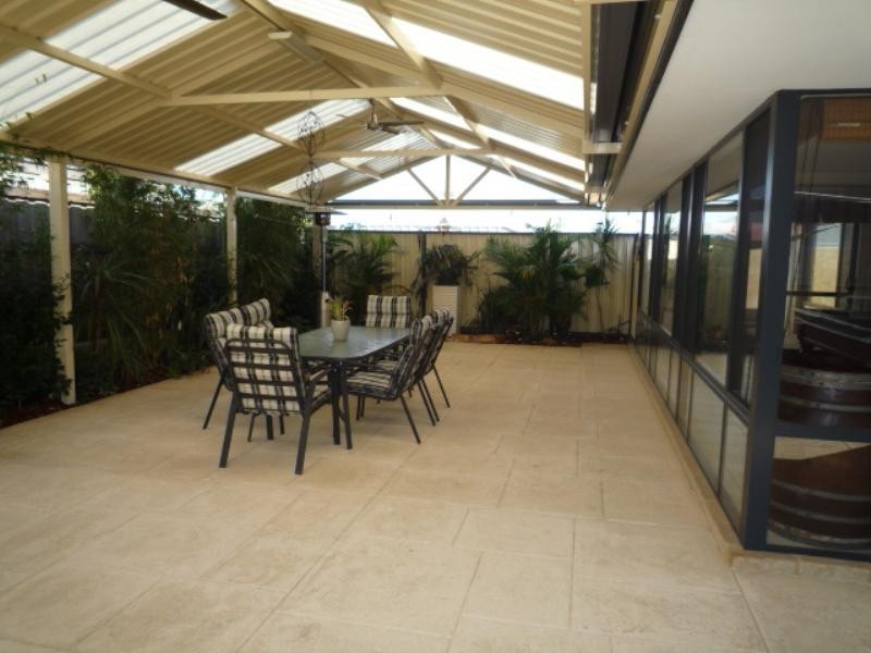 2 Baudin Way, Ellenbrook WA 6069