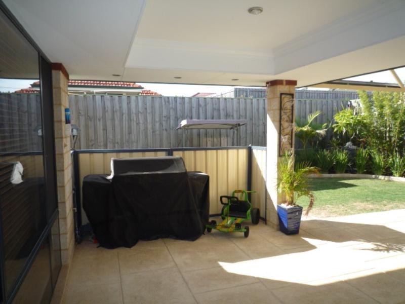 2 Baudin Way, Ellenbrook WA 6069