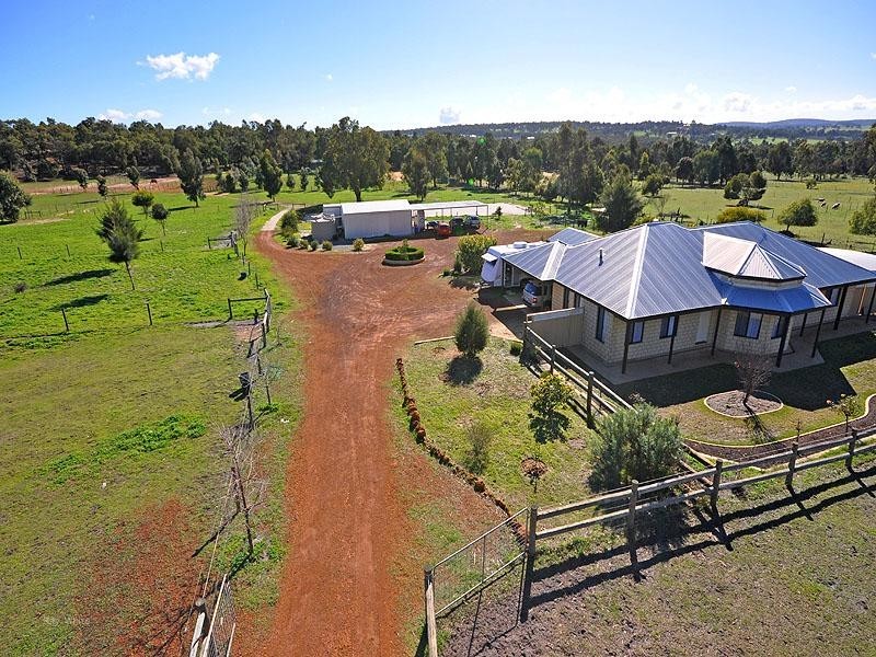 109 Devon Way, Lower Chittering WA 6084