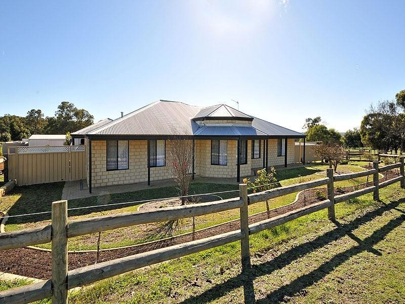 109 Devon Way, Lower Chittering WA 6084