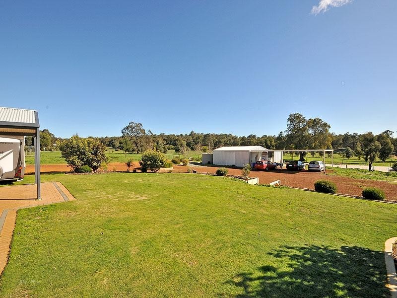 109 Devon Way, Lower Chittering WA 6084