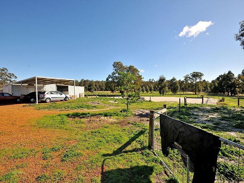 109 Devon Way, Lower Chittering WA 6084