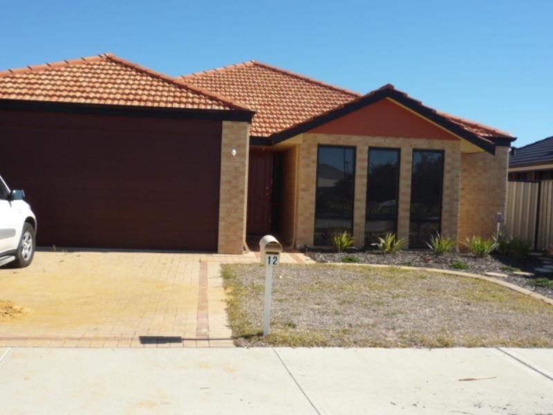 12 Harberton Parkway, Ellenbrook WA 6069