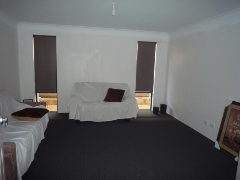 12 Harberton Parkway, Ellenbrook WA 6069