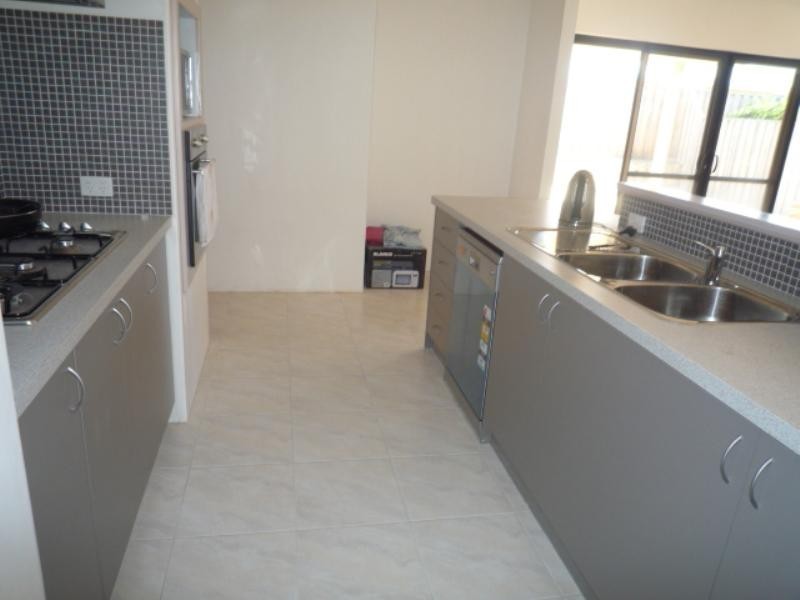 12 Harberton Parkway, Ellenbrook WA 6069