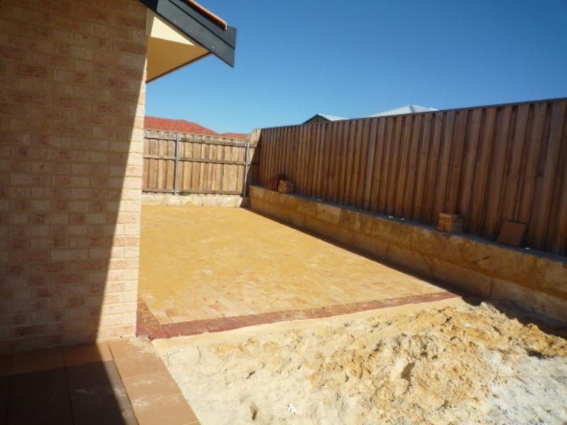 12 Harberton Parkway, Ellenbrook WA 6069