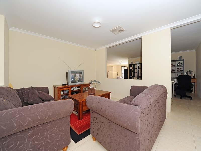 72 Granesse Drive, Ellenbrook WA 6069