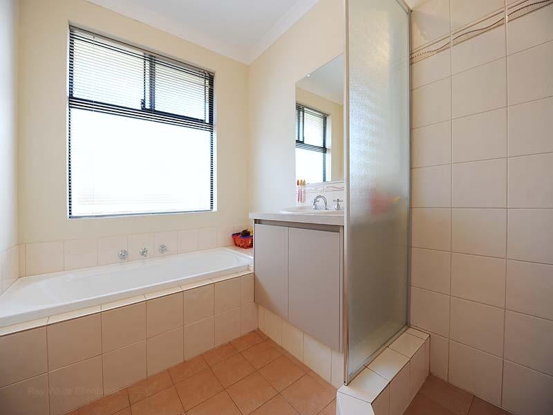 72 Granesse Drive, Ellenbrook WA 6069