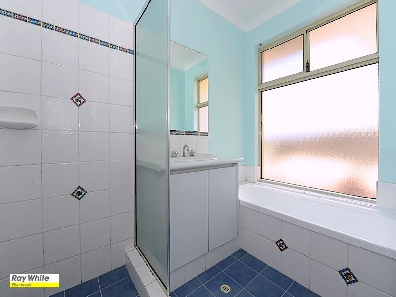 15 Brontie Avenue, Ellenbrook WA 6069