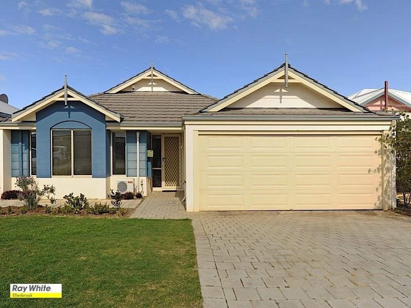 15 Brontie Avenue, Ellenbrook WA 6069