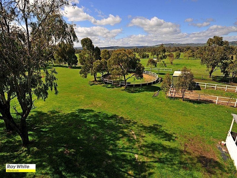 1086 Almeria Parade, Bullsbrook WA 6084