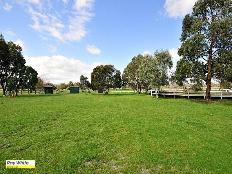 1086 Almeria Parade, Bullsbrook WA 6084