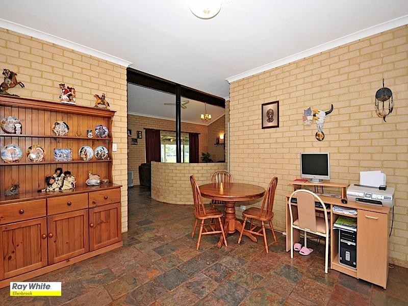 1086 Almeria Parade, Bullsbrook WA 6084