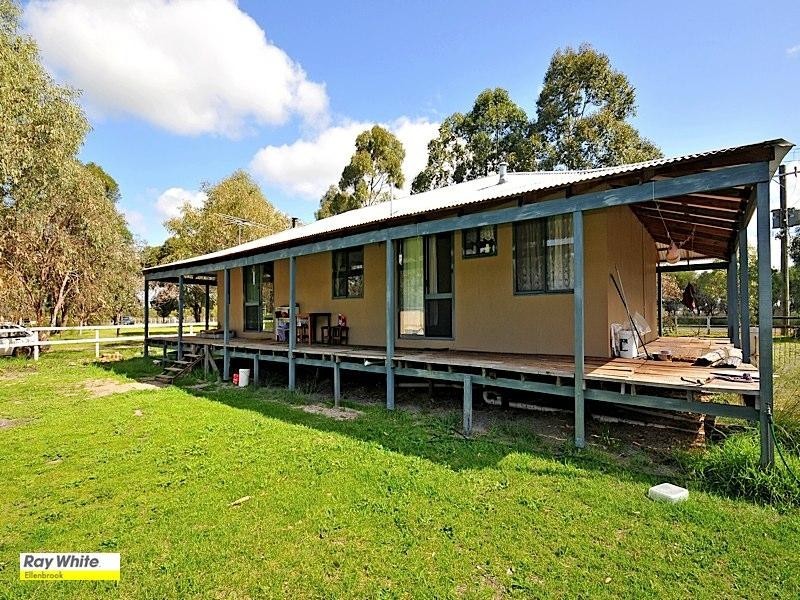 1086 Almeria Parade, Bullsbrook WA 6084