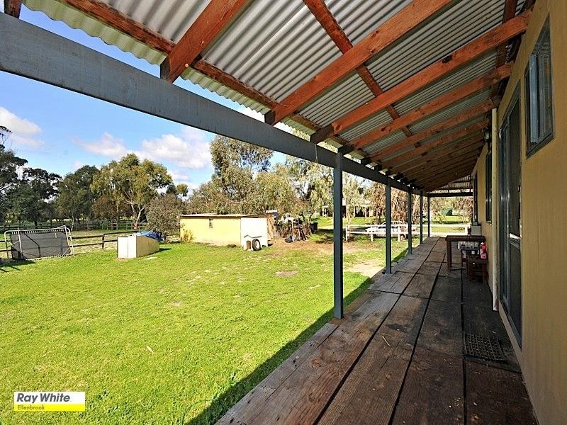 1086 Almeria Parade, Bullsbrook WA 6084