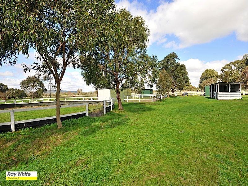 1086 Almeria Parade, Bullsbrook WA 6084
