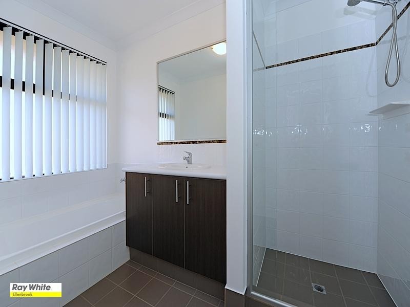 7 Fewson Turn, Ellenbrook WA 6069