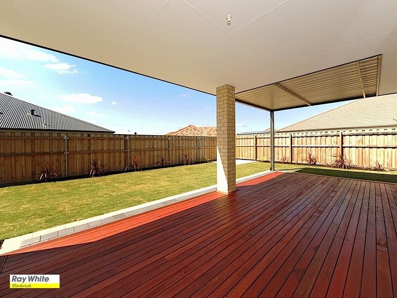 7 Fewson Turn, Ellenbrook WA 6069