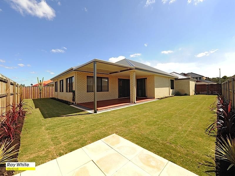 7 Fewson Turn, Ellenbrook WA 6069