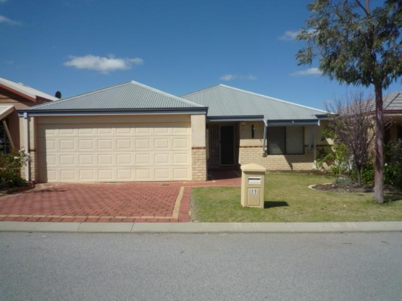 11 Anna Plains Circle, Ellenbrook WA 6069