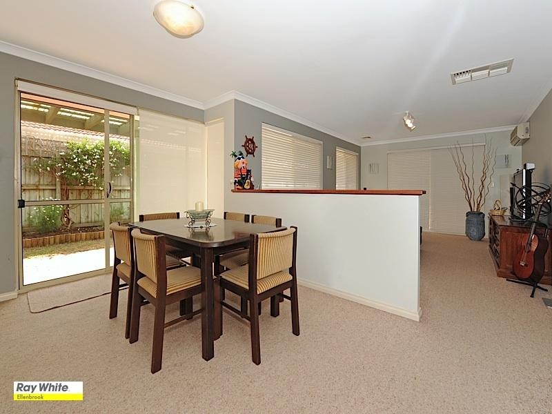 30 Parrotbush Crescent, Ellenbrook WA 6069