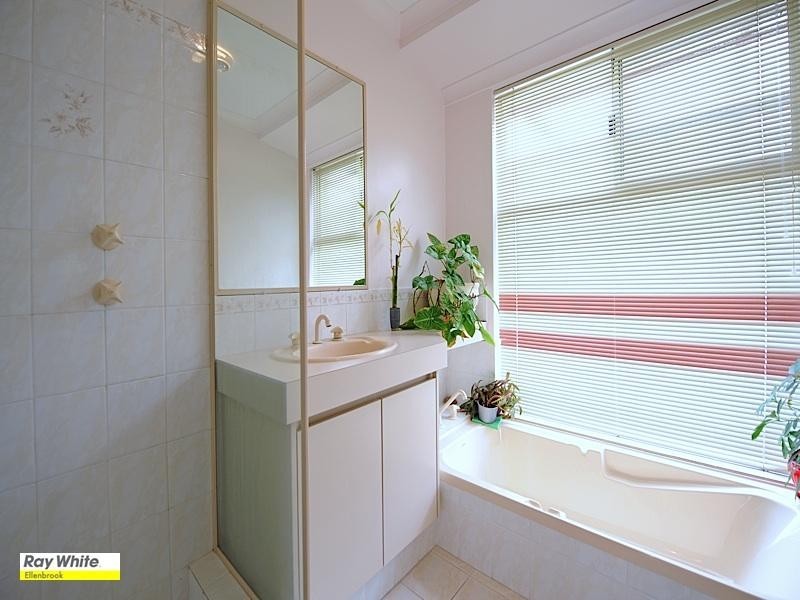 30 Parrotbush Crescent, Ellenbrook WA 6069