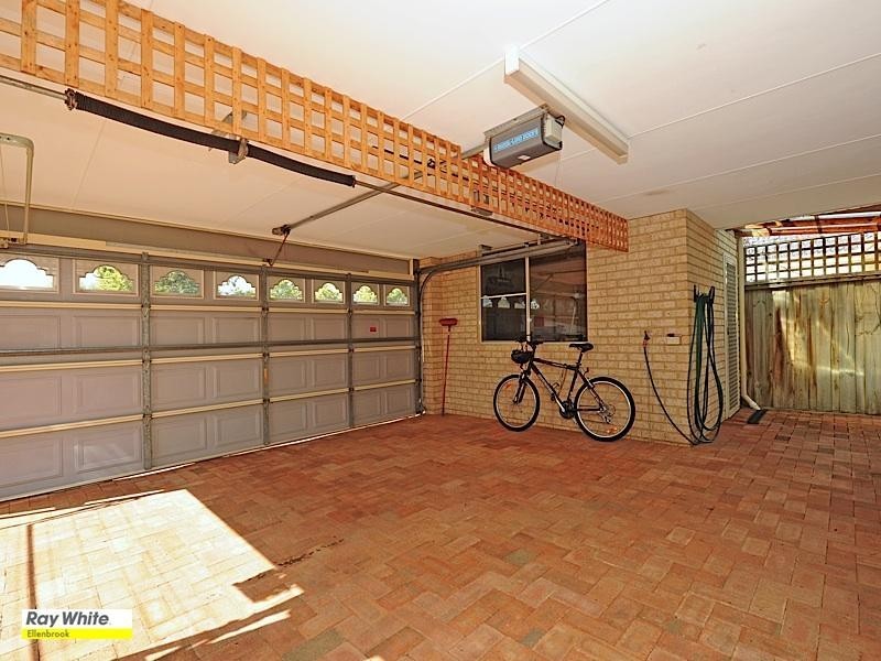 30 Parrotbush Crescent, Ellenbrook WA 6069