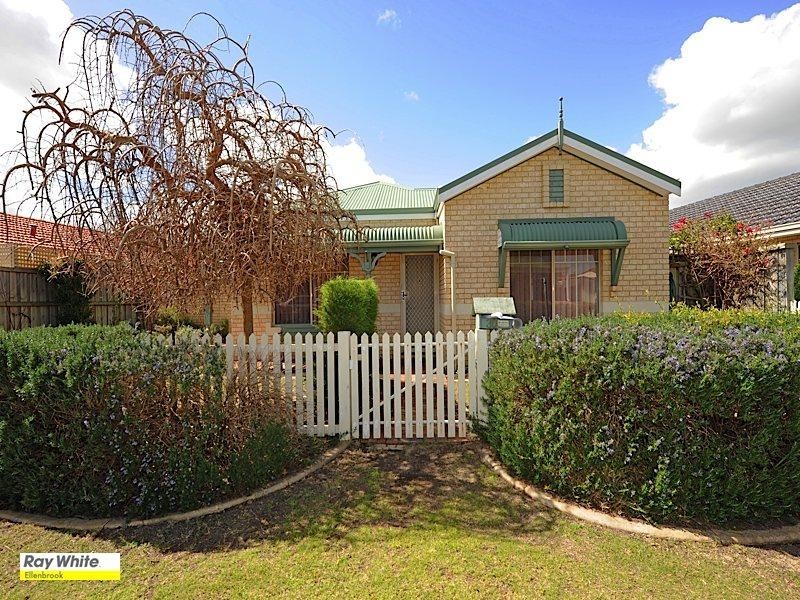 30 Parrotbush Crescent, Ellenbrook WA 6069