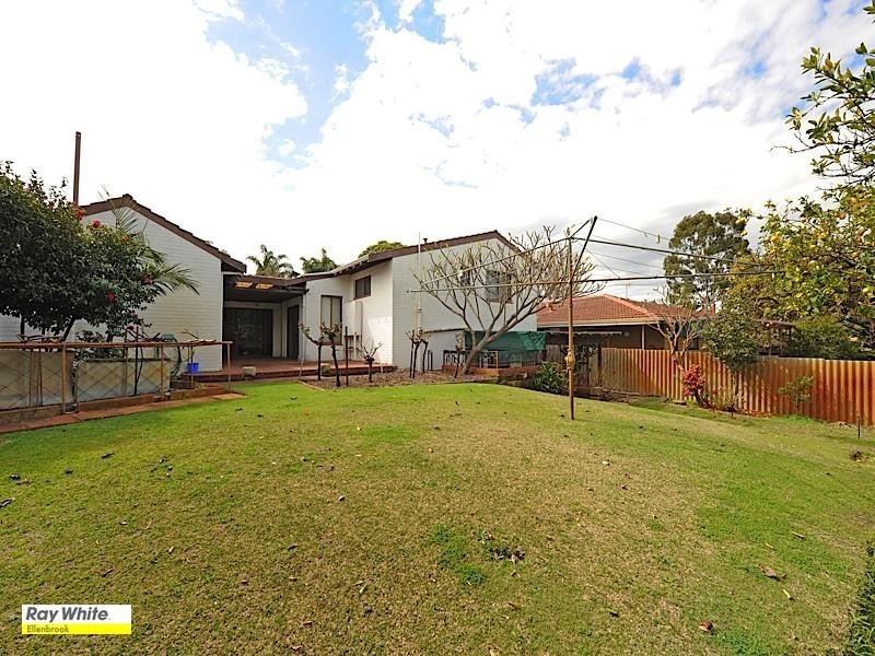 22 Elabana Crescent, Dianella WA 6059