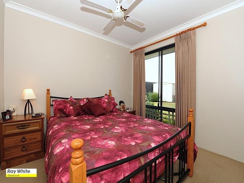 72 Larrawa Circle, Ellenbrook WA 6069