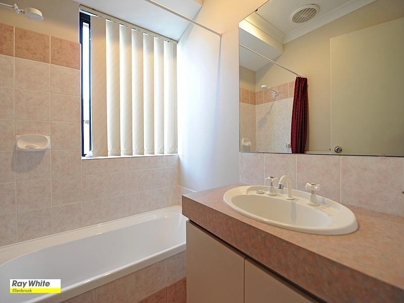 72 Larrawa Circle, Ellenbrook WA 6069