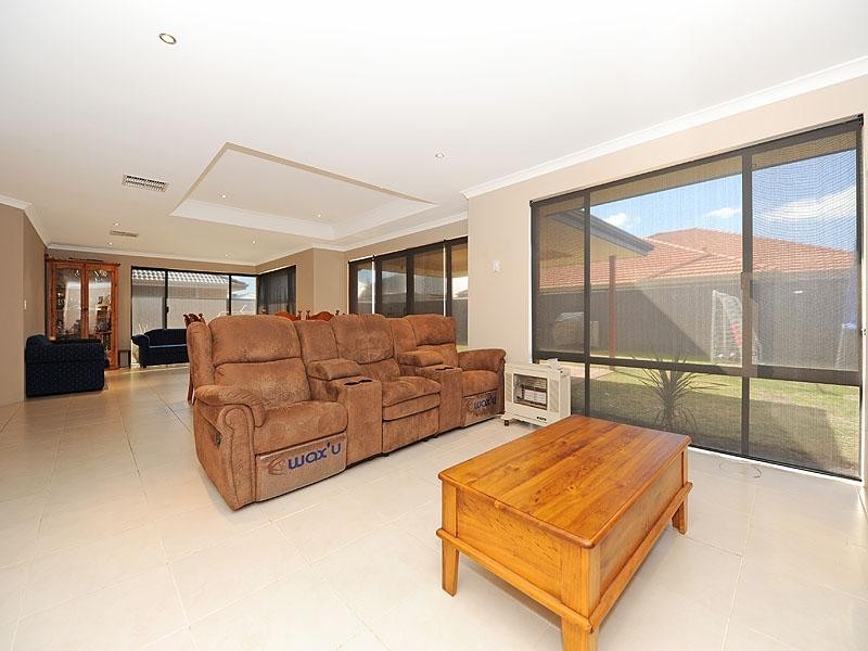 46 Flecker Prom, Aveley WA 6069