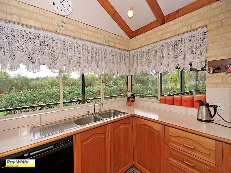 164 Meadowbrook Ramble, Bullsbrook WA 6084