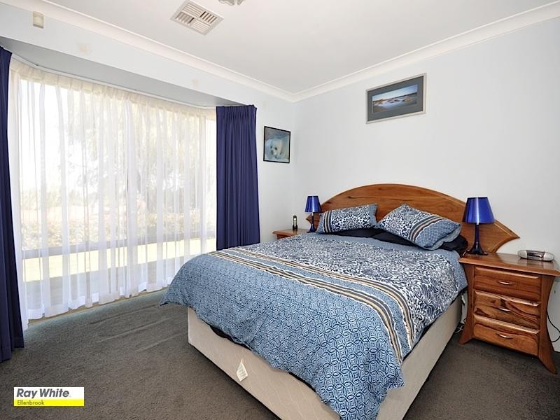 52 Clipper Drive, Ballajura WA 6066