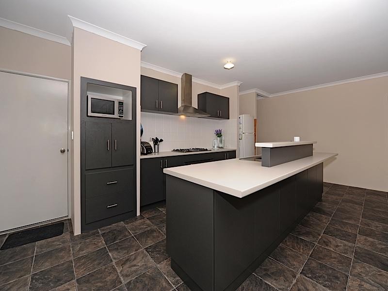 10 Kentchurch Bend, The Vines WA 6069