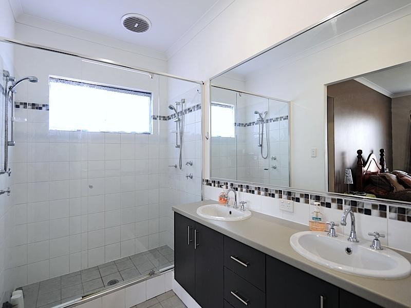 10 Kentchurch Bend, The Vines WA 6069