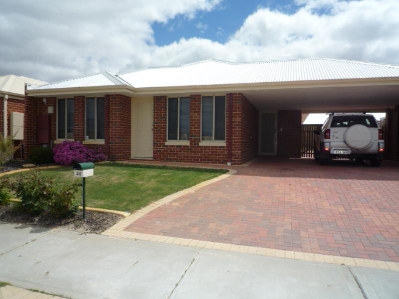 40 Simmonds Pass, Ellenbrook WA 6069