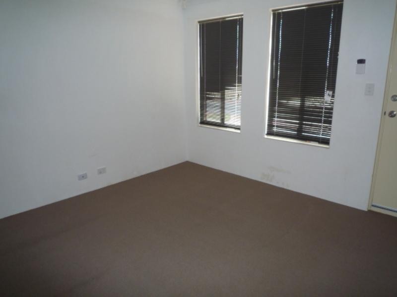 40 Simmonds Pass, Ellenbrook WA 6069