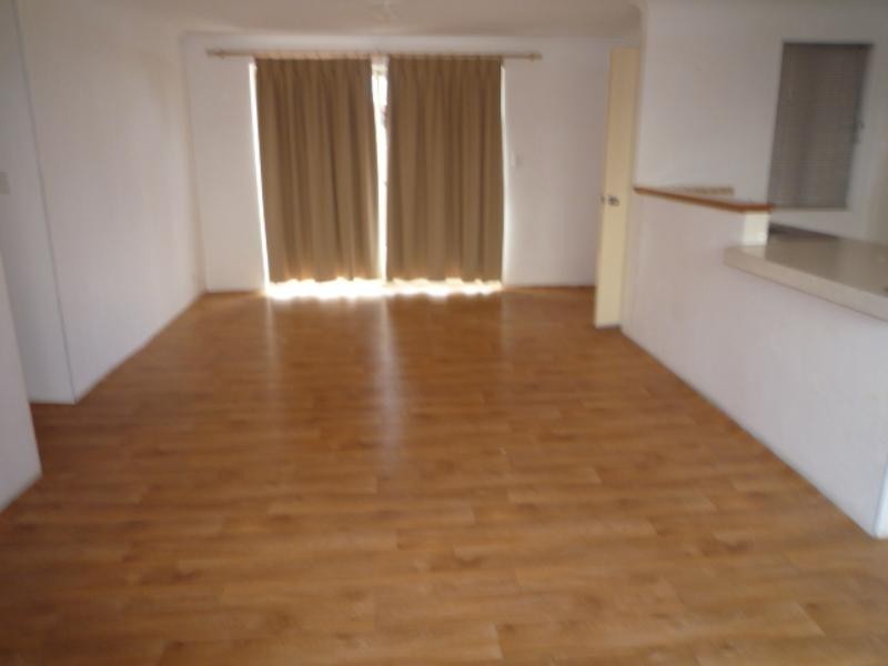 40 Simmonds Pass, Ellenbrook WA 6069