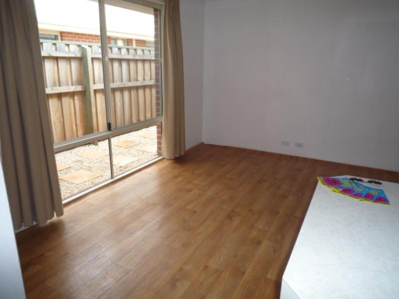 40 Simmonds Pass, Ellenbrook WA 6069