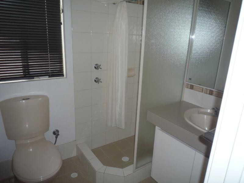 40 Simmonds Pass, Ellenbrook WA 6069