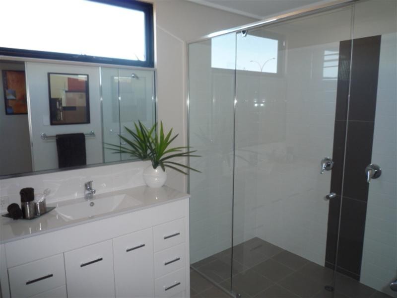 18 Dunrobin Drive, Ellenbrook WA 6069