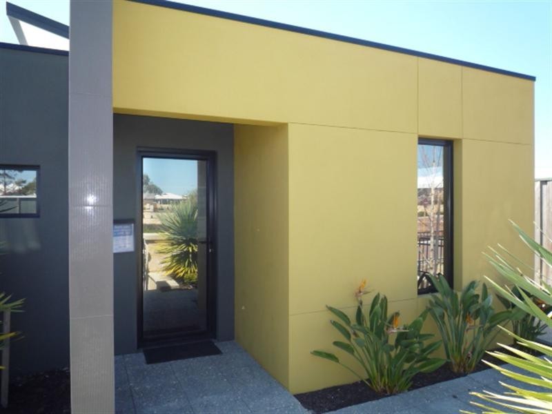 18 Dunrobin Drive, Ellenbrook WA 6069