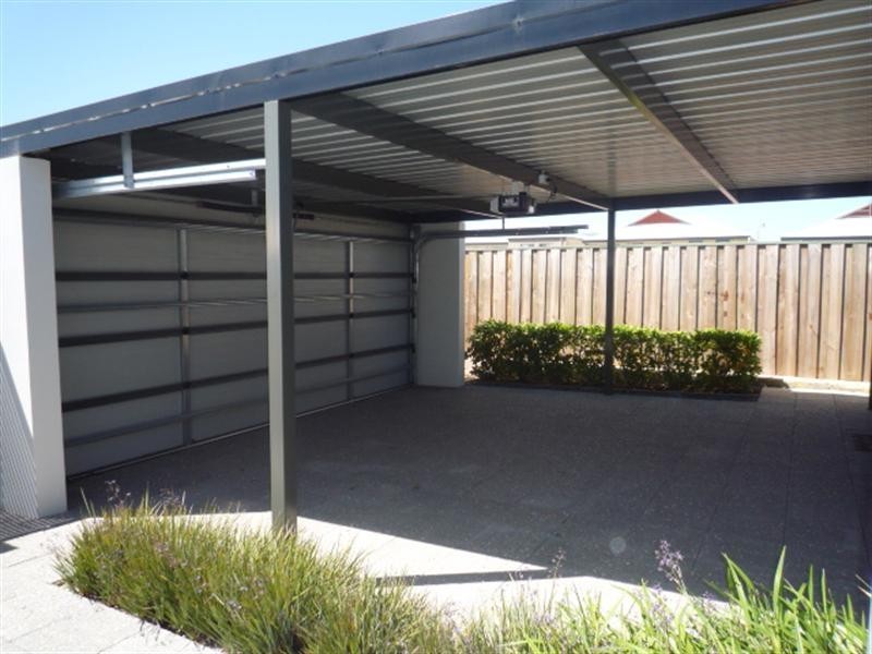 18 Dunrobin Drive, Ellenbrook WA 6069