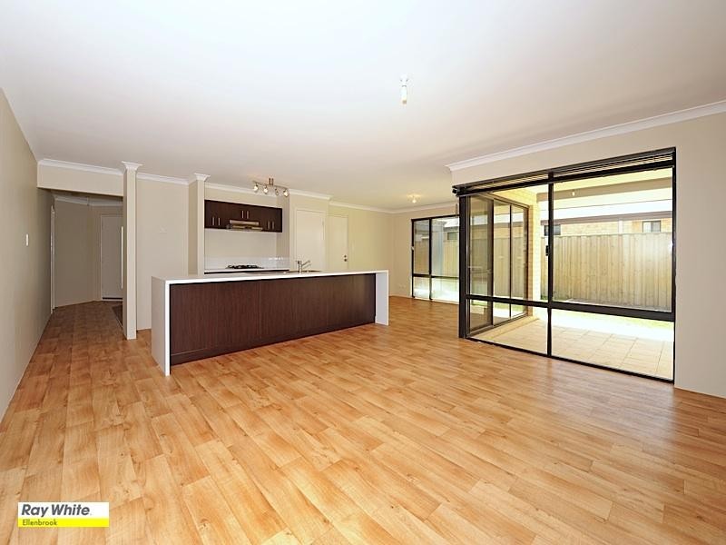 8 Werai Road, Ellenbrook WA 6069