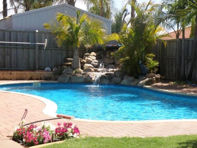 40 Star Bush Crescent, Ellenbrook WA 6069